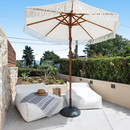 Anita Village 페라마